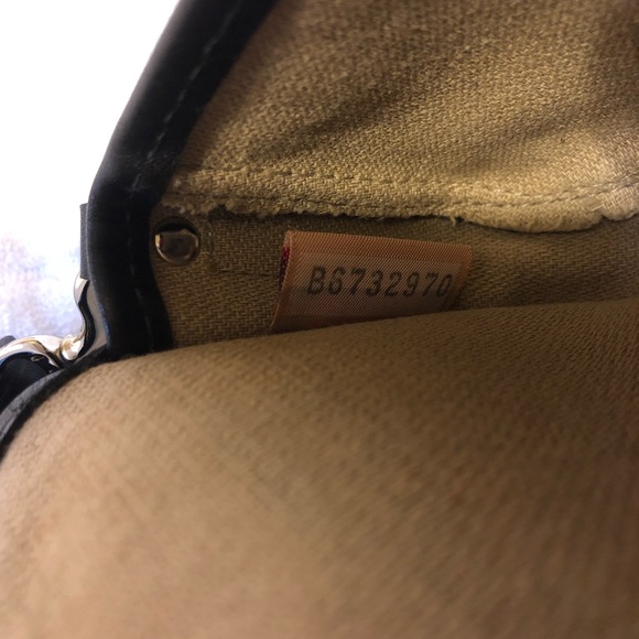 Dooney & Bourke Wristlet - Picture 4 of 5